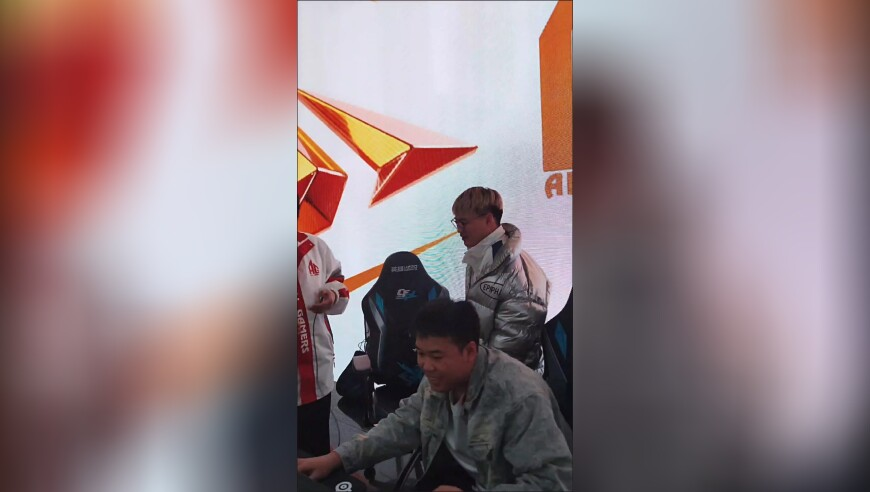 人类半马首次进入56分时代,曾道道人资料免费大全,最佳精选解释落实_枚举版V8.65